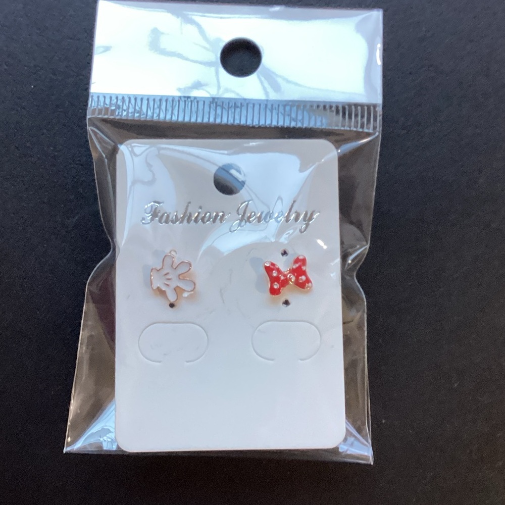Mickey & Minnie Mouse Fashion earrings